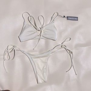 ONEONE White Bikini